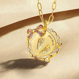 【受注生産】18金ベビー手と足跡のネックレス ヒラヒラ舞う蝶